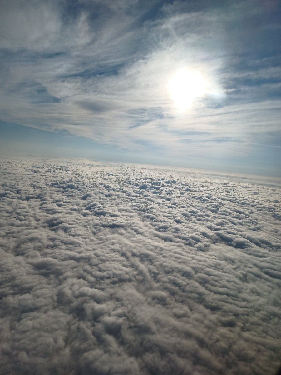 vivjoywriter_ms's tweet photo. There's nothing like flying during the sunrise and experiencing God's beauty. #God #plane #Nashville #warriortraveler #MS #msflier #mshope #msfamily https://t.co/6rM9Pg6pM6