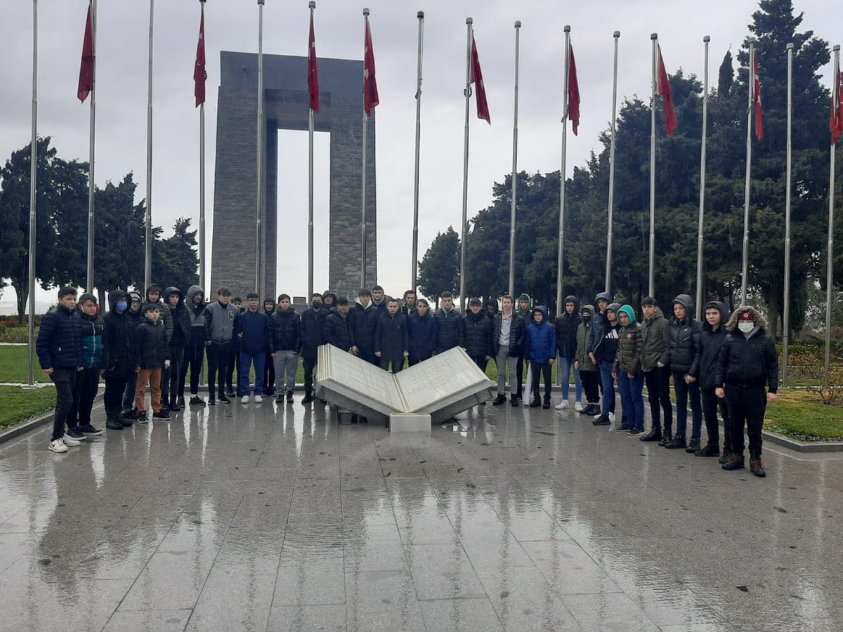 tugvaTR's tweet photo. GSB destekli “Teknoloji Kahvesi” ile gençler sahada!🚀

Proje sayesinde gençlerimiz; hem teknolojik gelişmelere kolay erişiyor hem de yakından takip etme fırsatını yakalıyor.

Milli Teknoloji Hamlesi emin ellerde!👏🏻

#GSB #GSBProje #GSBProjeleri #TÜGVA https://t.co/6YrfhxakAu