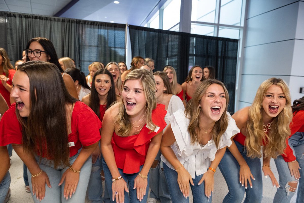 ClemsonSA's tweet photo. We've had a fantastic start to @ClemsonFSL Panhellenic Recruitment. Good luck to all of the ladies receiving their bids today at 11 a.m. in the Quad! #ExperienceInvolvement https://t.co/diXSeXwUnr