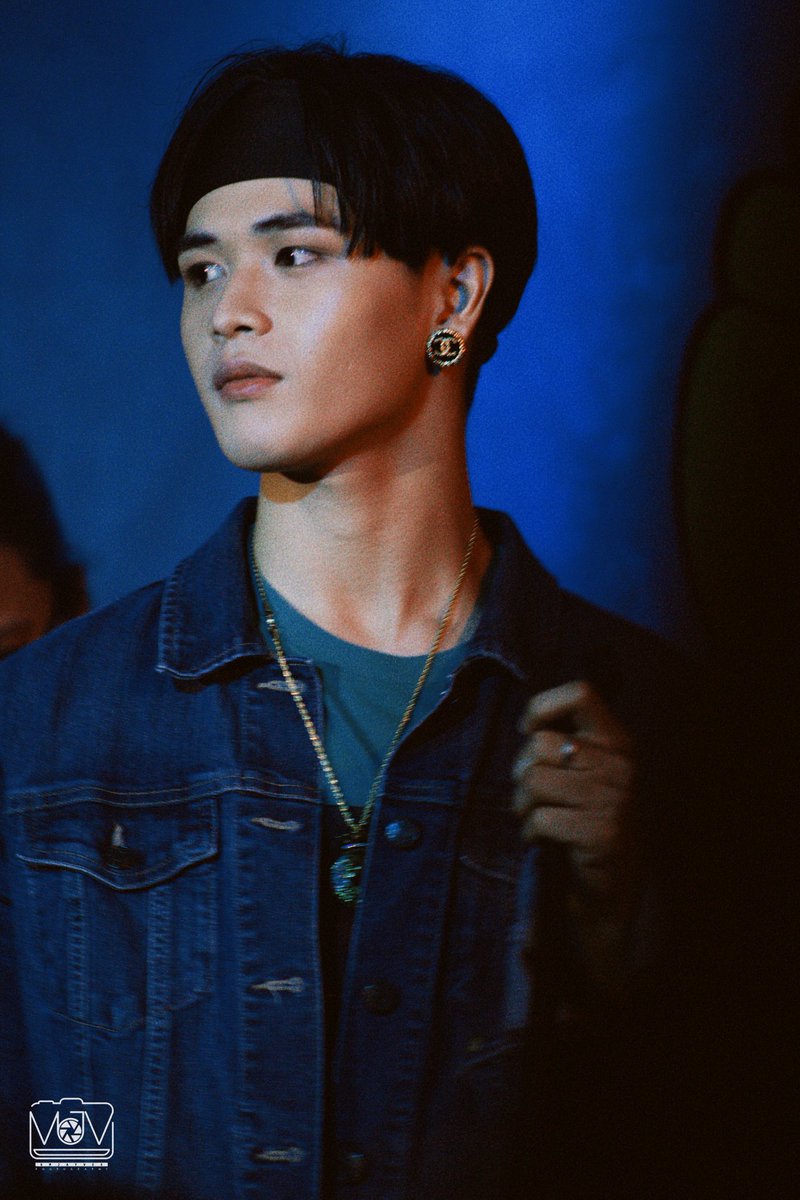 Miksjayvee's tweet photo. [08202022 ALAMAT GIG]
📍 70'S Bistro Bar

Alas 🔥

ILY ILY MV OUT NOW
#DDAYALAMATILYILY #AlamatILYILY
@Official_ALAMAT #ALAMAT 
#ALAMATGig2 @ALAMAT_members #Alamat_Alas https://t.co/pAUybBDv6Q