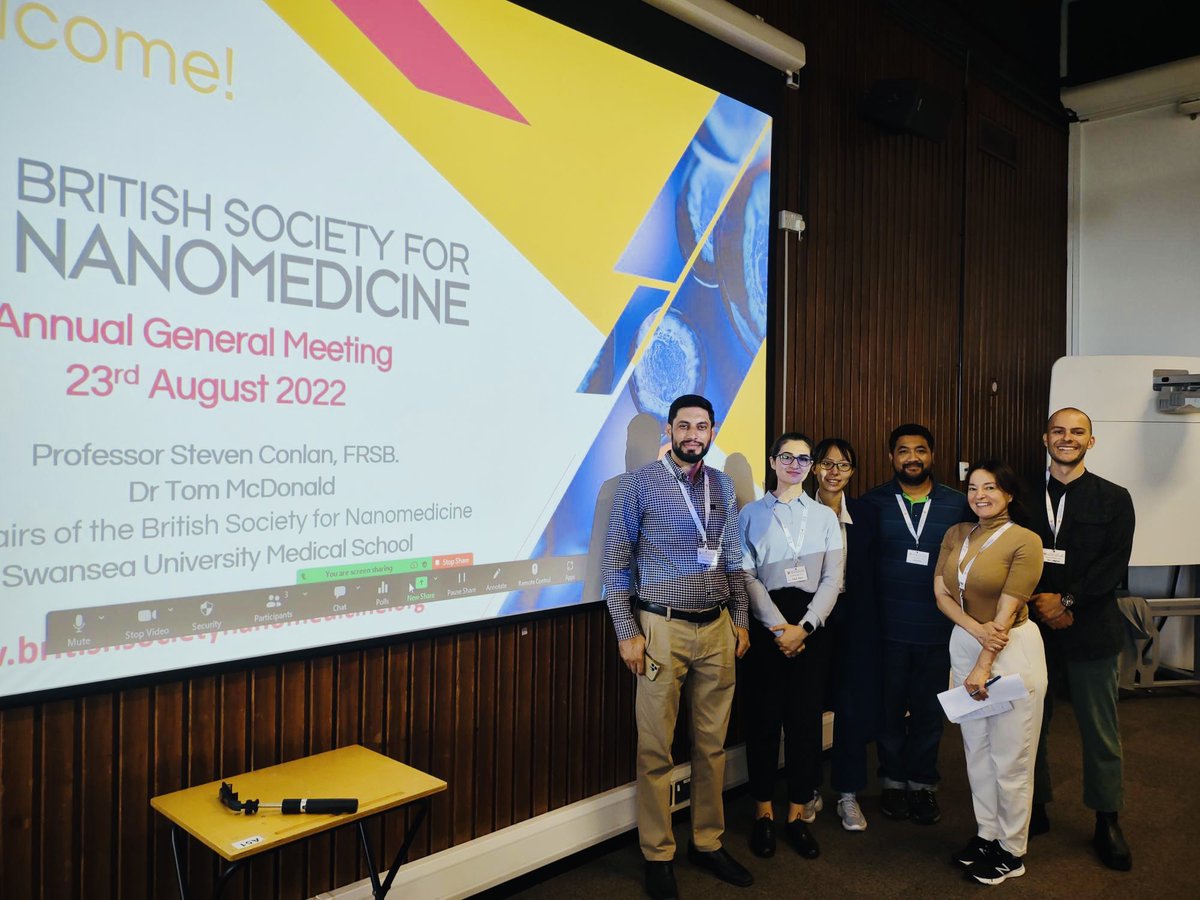 NaveedAhmadRPh's tweet photo. Delighted to have a great opportunity and research presentation in the @BritSocNanoMed Annual meeting 2022 at Swansea. Indeed, its a fantastic gathering, fascinating talks and discussions. Proud to be part of @aljamallab at @KingsCollegeLon @aljamal_khuloud @MayaThanou https://t.co/aSji9yakLa