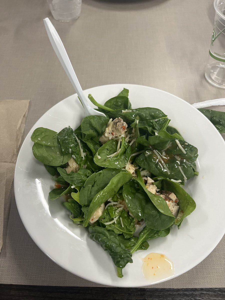 vonisanon's tweet photo. •✰ august 23 🤍 wieiad ✰•

im overshooting the calorie count 

ate : salad ( 250 )

drinks : water,lemonade ( 120 ), brisk ( 110 )

weigh in : idk
cals: ~480 https://t.co/FbOLYdToSU