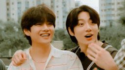 kkuktaes's tweet photo. the softest two 🥺 https://t.co/Ko8d7QrnuE