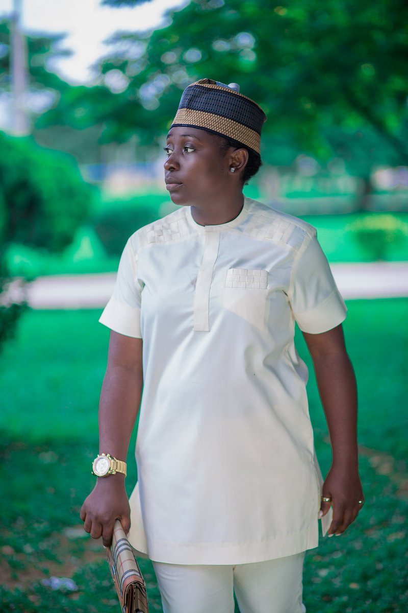 Omaline_'s tweet photo. Meanwhile, I dress men and women for a living, here are a few slides of men we've dressed
We are on IG https://t.co/oN3o6mEbOq
#omaline #ShettimaChallenge #Obidatti2023 #kaftans https://t.co/nxlNDo4Vru