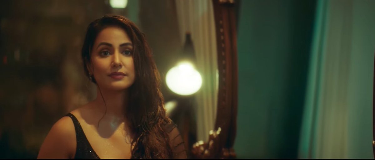 tanu_gupta80's tweet photo. Oh my poor heart 🥵❤️
Gosh ..u r a stunner ..super hot 🔥..that black saree, that wet look 🥵and ur eyes ..which r fire and u just putting screen on fire 🔥
Bollywood Vibes 
#HinaKhan @eyehinakhan 
#Runjhun https://t.co/c17ebMzfzp