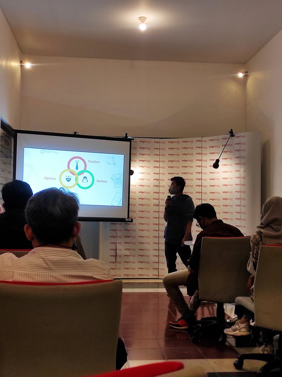indigospacesub's tweet photo. [SEDANG BERLANGSUNG]
IndigoSeries Oflline Workshop: Optimizing The Best Technology for Your Startup

Pemaparan materi oleh Royyan Nobeel selaku Co-Founder dari https://t.co/p1Ins0WF5U https://t.co/18Ju4Zomkx
