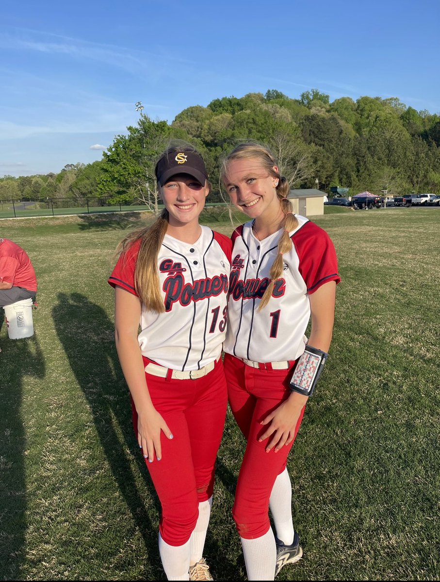 sydneyyybaker's tweet photo. So excited to be wearing red, white, and blue with the best!! @EmmaBrinkman23 @Victoria_Tunon2 @Reaganhill08_ @esouter55 @madisonmcintyr_ @HambyMacy @KFekel @hannahsmith2277 @SavRussell7 @Rush45Faith @emilyhutch_21 @graceebarrett1 @AnsleyChiang @OnlyEricForbes @Joseluistunon https://t.co/v0CRQOzeFn