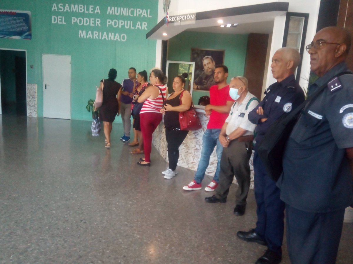 bell_delis's tweet photo. Inicia la mañana con un homenaje de los trabajadores de la Sede de Gobierno de Marianao a sus Marianas. Matutino conducido por el elocuente y apacionado  Arturo Matute.
¡Felicidades Mujer!
#LaMujerCubanaVive https://t.co/trfmBjD8OJ