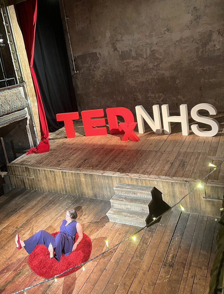 A unique way to start a <a href="/TEDxNHS/">TEDxNHS 💙</a> talk as the @Theobspod shares her personal story &amp; differences between the experience of having her 1st &amp; 2nd child, with the combination of feeling safe &amp; being listened to being key to a great experience! #TEDxNHS #Reconnected