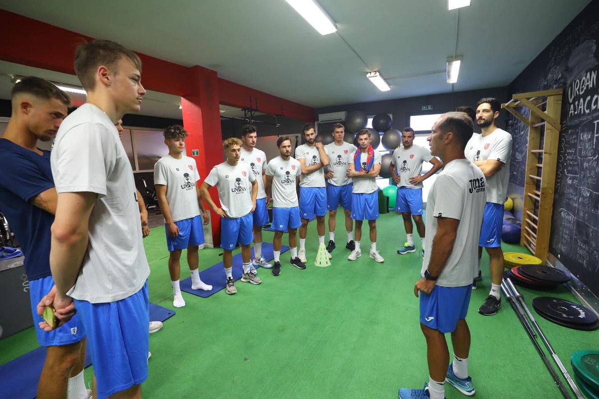 GFCAVolleyBall's tweet photo. Démarrage de la saison 2022/2023 pour notre nouvel effectif pro et notre équipe du CFCP!

#𝙜𝙧𝙖𝙣𝙙𝙞𝙧𝙚𝙣𝙨𝙚𝙢𝙗𝙡𝙚 #𝙘𝙧𝙚𝙨𝙘𝙚𝙞𝙣𝙨𝙚𝙢𝙚 🔴🔵
#gfcavolley #gfca #forzagfca #lnv #lbm #ffvolley #volleypro #volleyball #sportpro #sportaddict #ajaccio #corse https://t.co/GiZFxU4pPU