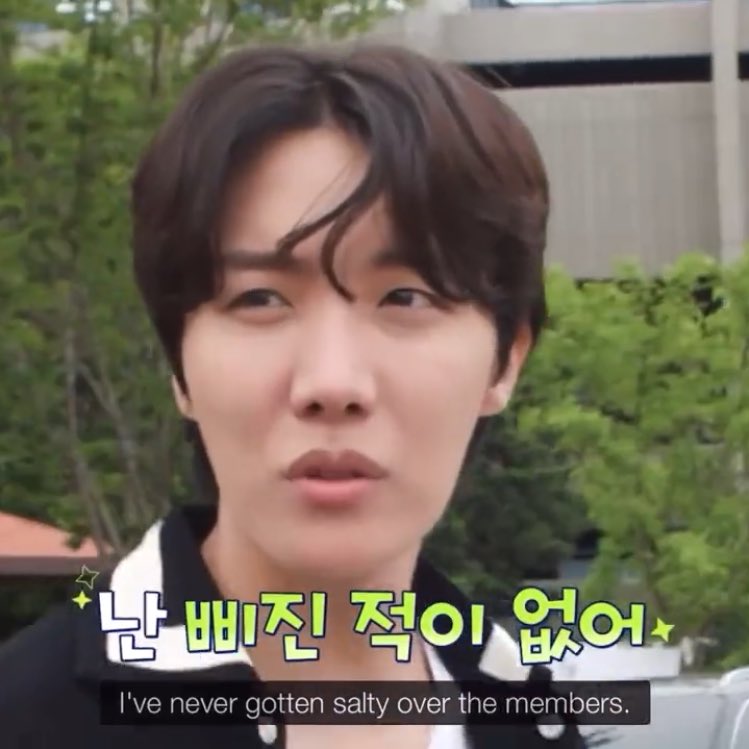 vminiecats's tweet photo. — #JHOPE contó que la única vez que se molestó con los miembros fue durante el incidente del banano con Jungkook. 

🐿 : Nunca me he enfadado con ninguno de los miembros. Solo una vez lo hice, fue durante el incidente del banano. (+) https://t.co/XCOQKpDsTd