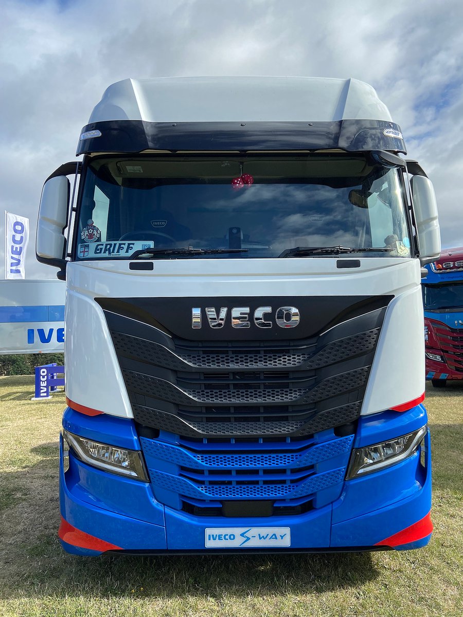 GuestMotorGroup's tweet photo. What a fantastic weekend at Convoy in the Park! Thank you to our customers who allowed us to display their amazing vehicles🚚
#convoyinthepark #iveco #guest #sway #convoy #trucks #progresslogistics #drmurrayservices #gtaccess #thomasgroup https://t.co/nIwfOmWS5d