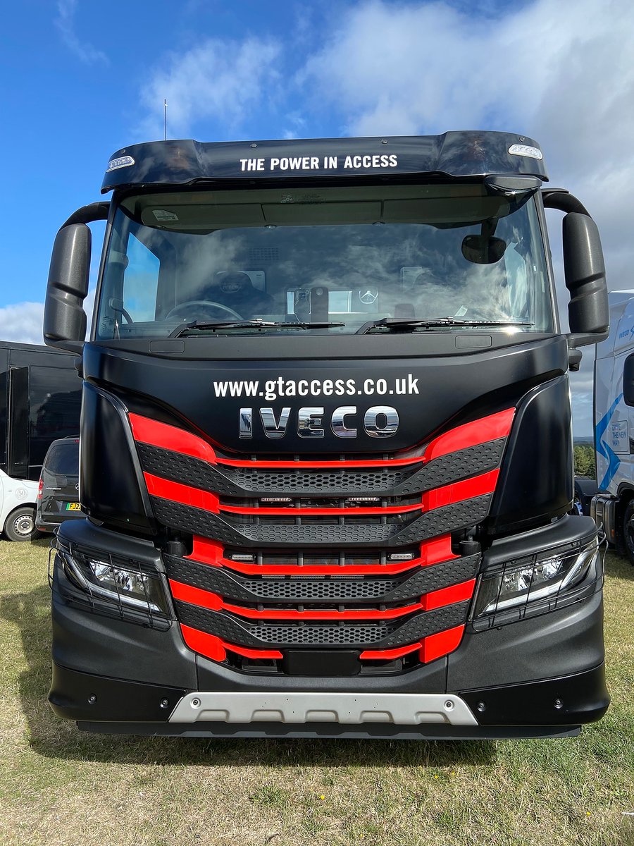 GuestMotorGroup's tweet photo. What a fantastic weekend at Convoy in the Park! Thank you to our customers who allowed us to display their amazing vehicles🚚
#convoyinthepark #iveco #guest #sway #convoy #trucks #progresslogistics #drmurrayservices #gtaccess #thomasgroup https://t.co/nIwfOmWS5d
