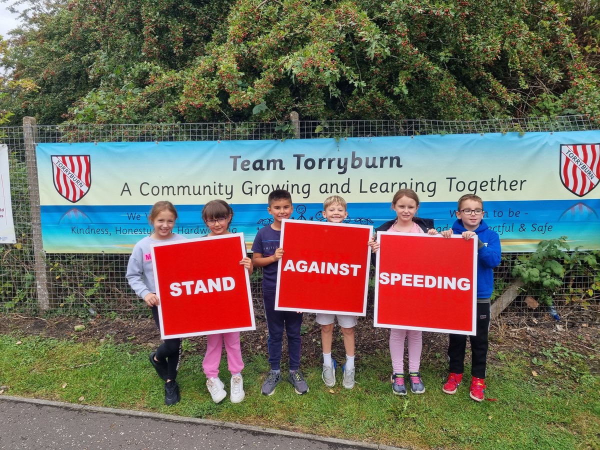 TorryburnPS's tweet photo. Today we worked with Police Scotland and @PolScotPSYV to promote safe driving outside our school #StandAgainstSpeeding https://t.co/v43BfLm5uG