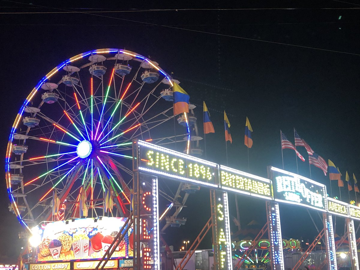NC5_LelanStatom's tweet photo. GR8 time at the @TNStateFair /@WilsonCoFairTN fair Monday to emcee the first @Tennessee4H picnic at the fair. $35,000+ was raised to help send 4Hers to camp & conferences. Awesome! #4H #UTExtension #EveryWhereYouLookUT https://t.co/yOMBiA0i3v