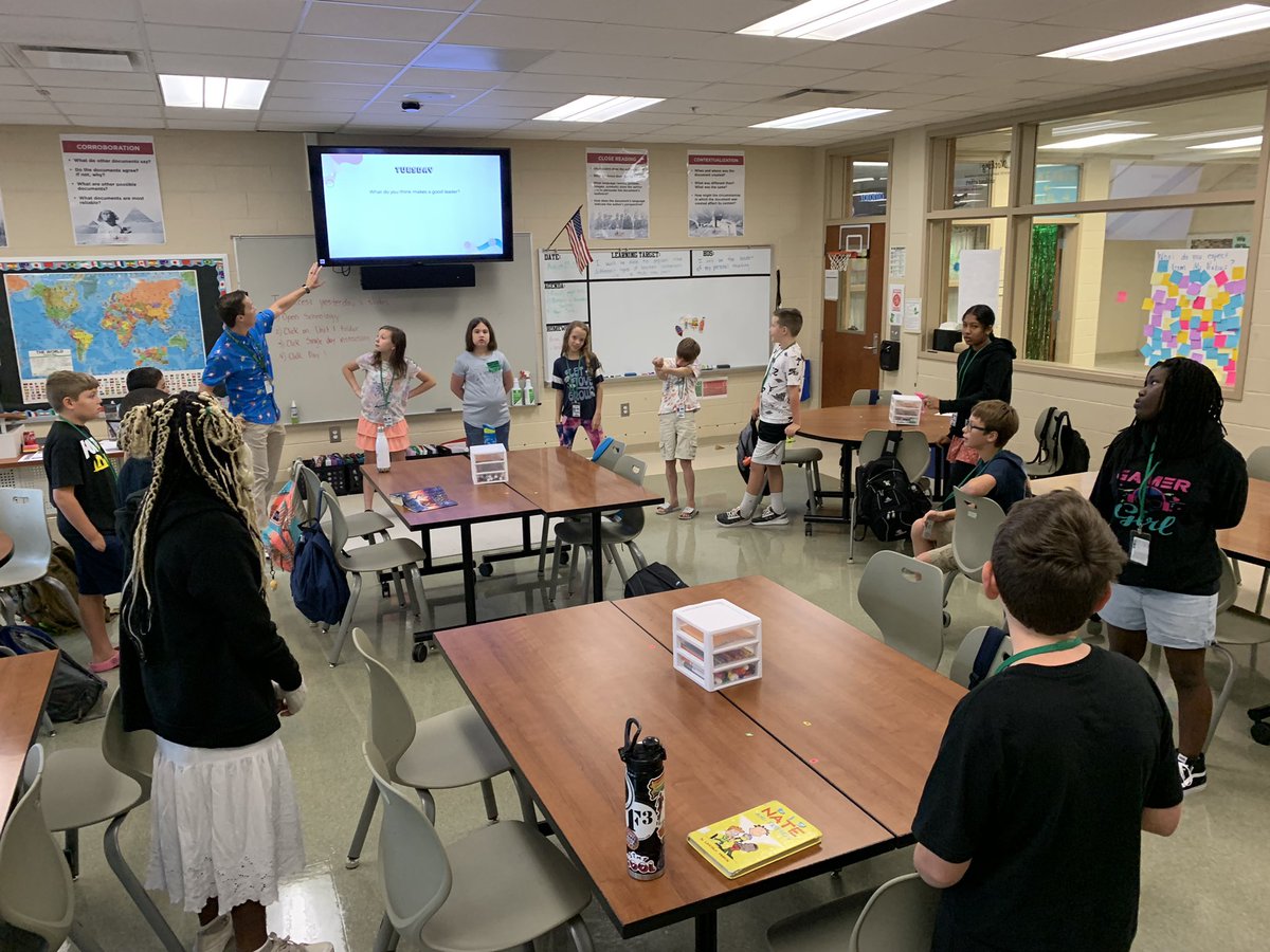 jencook80's tweet photo. Loved hanging out with Mr. Probus’ Crew this morning as they learned more about leadership! #wearecrew @MrGProbus @mgmgators https://t.co/lV6Z53I8Xx