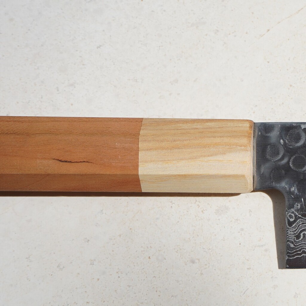 oishya_'s tweet photo. Are you a minimalist? Do you value clean materials and smooth shapes? Then our limited edition Sakai Kyuba chef's knives - santoku and gyuto blades framed in a beautiful European cherry wood are just for you. And this tree has a special meaning to Japane… https://t.co/80qAtFb4Da https://t.co/Gl3OpHuCOx