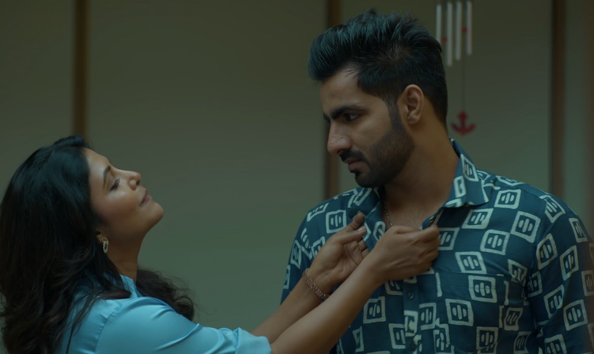 TheBajaoMan's tweet photo. Actress #LuvienaLodh talks about her steamy kissing scene with #PunitBhatia in @EORTV’s You Complete M https://t.co/4sZwq2E2Oh