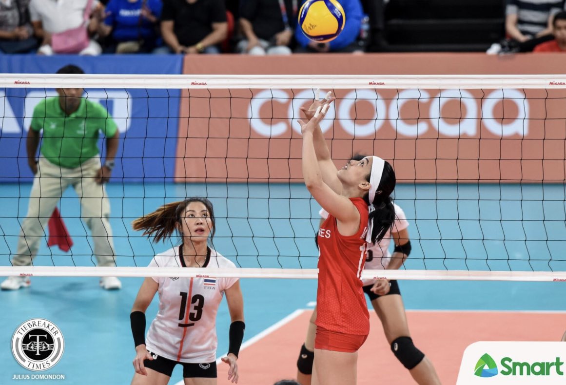 tclevenotsimp's tweet photo. The best setter in the Philippines right now indeed. Julia Morado-De Guzman. The Queen. The GOAT. The Standard. The Icon. The Legend. 👸🏼 @juliacmorado https://t.co/DGkB8QHRya