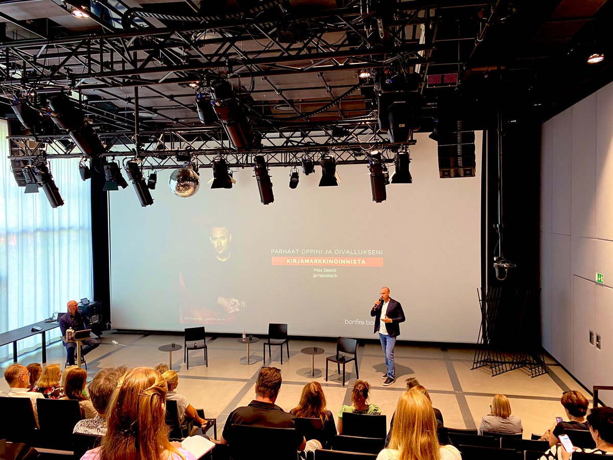 <a href="/MaxSeeck/">Max Seeck</a> ”Jos olet kirjoittanut jotain niin siitä pitää pystyä pitämään”. Samaa mieltä. #bonfirebooks #oodi