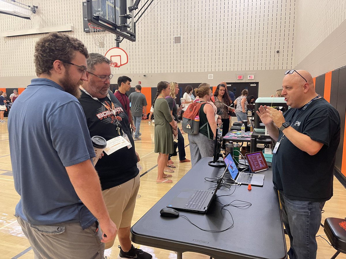 EdTech_Shannon's tweet photo. Huge thank you to @LIU12_STEM for sharing your expertise @NESD today! https://t.co/4nd87iuO23