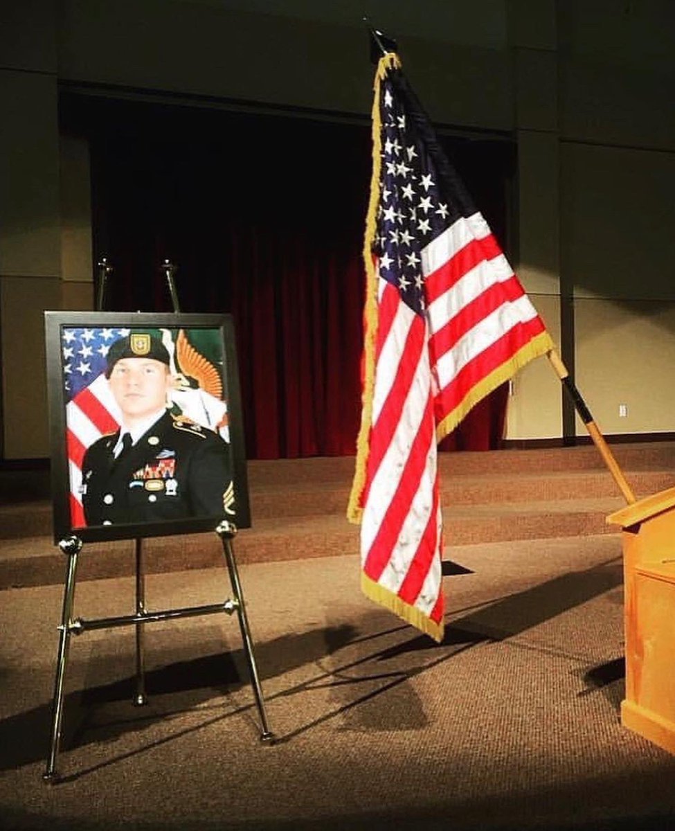 op_hawkeye's tweet photo. 8.23.2016 ~ SSG Matthew Thompson 🇺🇸
#OpHawkeyeRemembers #MatthewThompson #1stSFG #SOFmedic #BronzeStar #PurpleHeart #DeOppressoLiber
📜 https://t.co/YBVC9a7pWx
📜 https://t.co/3O9ZuzPlin
📰 https://t.co/Xf0HPhQYfM
📰 https://t.co/7vy8CuMSNz
📰 https://t.co/G5kHN4eBuE https://t.co/gSo6o6znKW