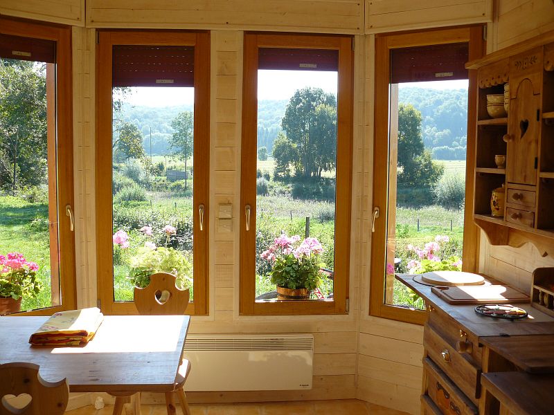 Le #Doubs arrive en tête du classement des destinations françaises les plus recherchées sur <a href="/airbnb_fr/">Airbnb France</a> 🕶️ 
Le #Jura à la 4e position ! 😄

<a href="/DoubsTourisme/">Doubs Tourisme</a> 👏