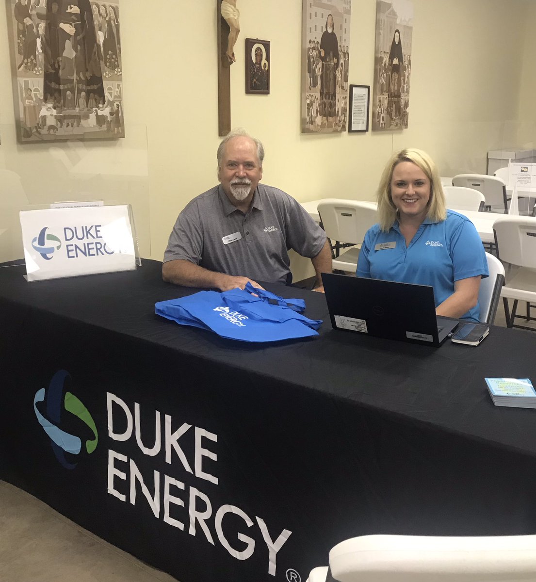 TheoLane13's tweet photo. We are set & ready…. Happy to be with @laurenbaker310 in @WeRWilliamsburg at #FelicianCenter in #KingstreeSC for another @DukeEnergy #CustomerPopUp event https://t.co/74cCbsO1JX