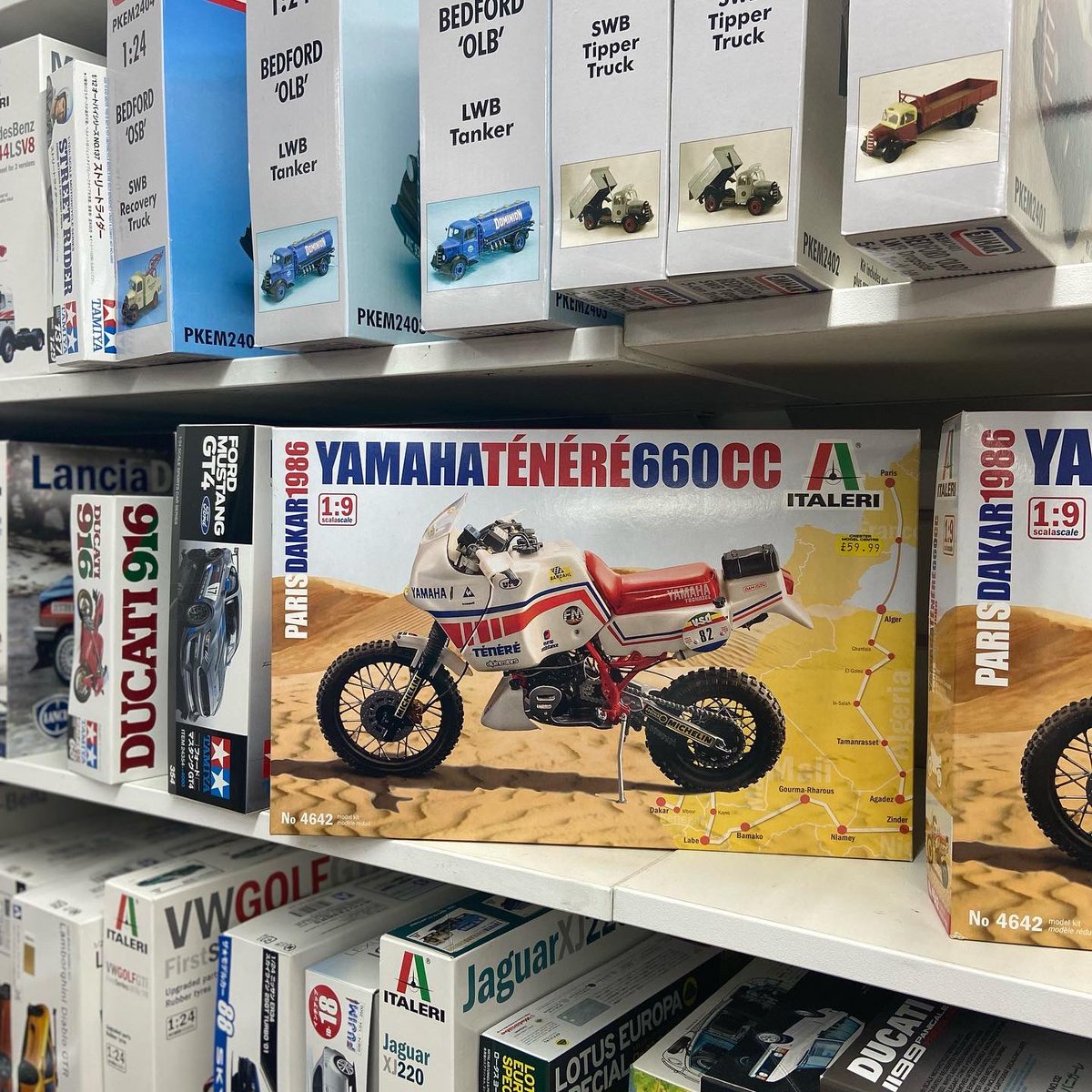 ChesterModelCtr's tweet photo. Feeling slightly nostalgic with these Yamahas calling back to the 1970s & 80s
👉https://t.co/XN2VeEi1tQ
#yamaha #scalemodelsofinstagram #scalemodel #hobby #hobbiesmatter #motorcycle #bikelife #tenere #ténéré #tamiya #motorcycles #bike #chester @TamiyaUK @ItaleriModelKit https://t.co/TzrqI3UteD
