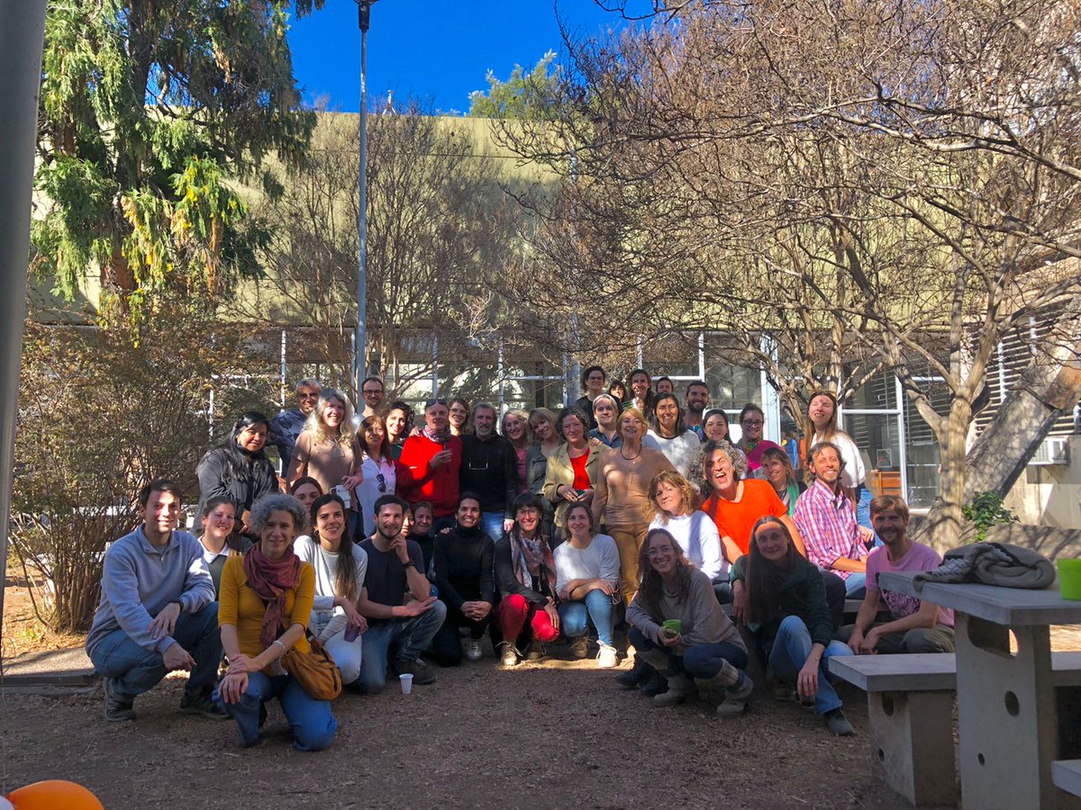 IMBIVCONICETUNC's tweet photo. Queremos compartir con ustedes algunas imágenes del encuentro en el cual homenajeamos al Dr. Gabriel Bernardello por su reciente nombramiento como Profesor Emérito de la UNC.
¡Felicitaciones Gabriel! https://t.co/Xuii9ZlAHJ