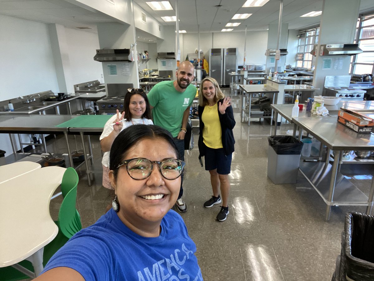 MsGarciaNHS's tweet photo. #PBN Staff photo hunt https://t.co/YtuV7q2FXS