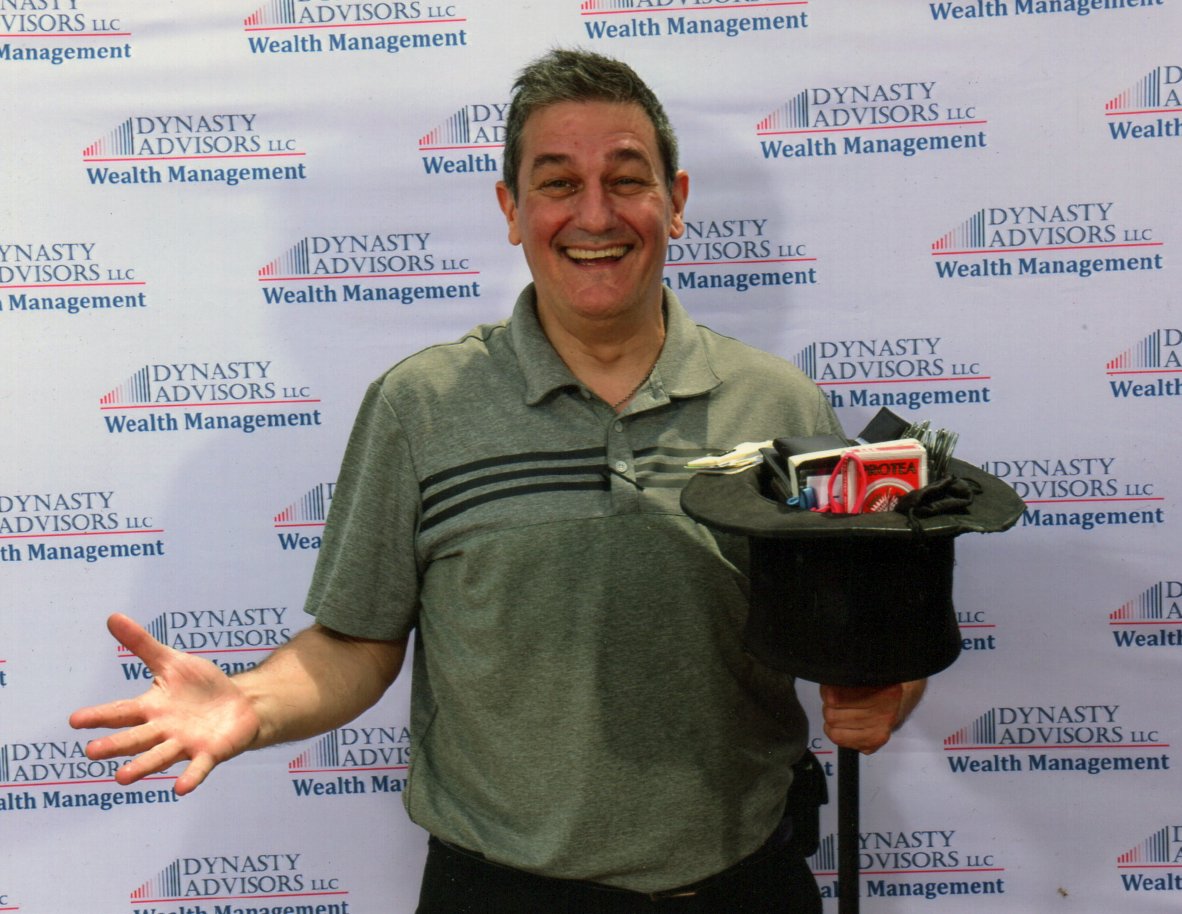 magicbymarc's tweet image. Magic Marc performing for Dynasty Advisors at Monmouth Park track! My office for the afternoon!