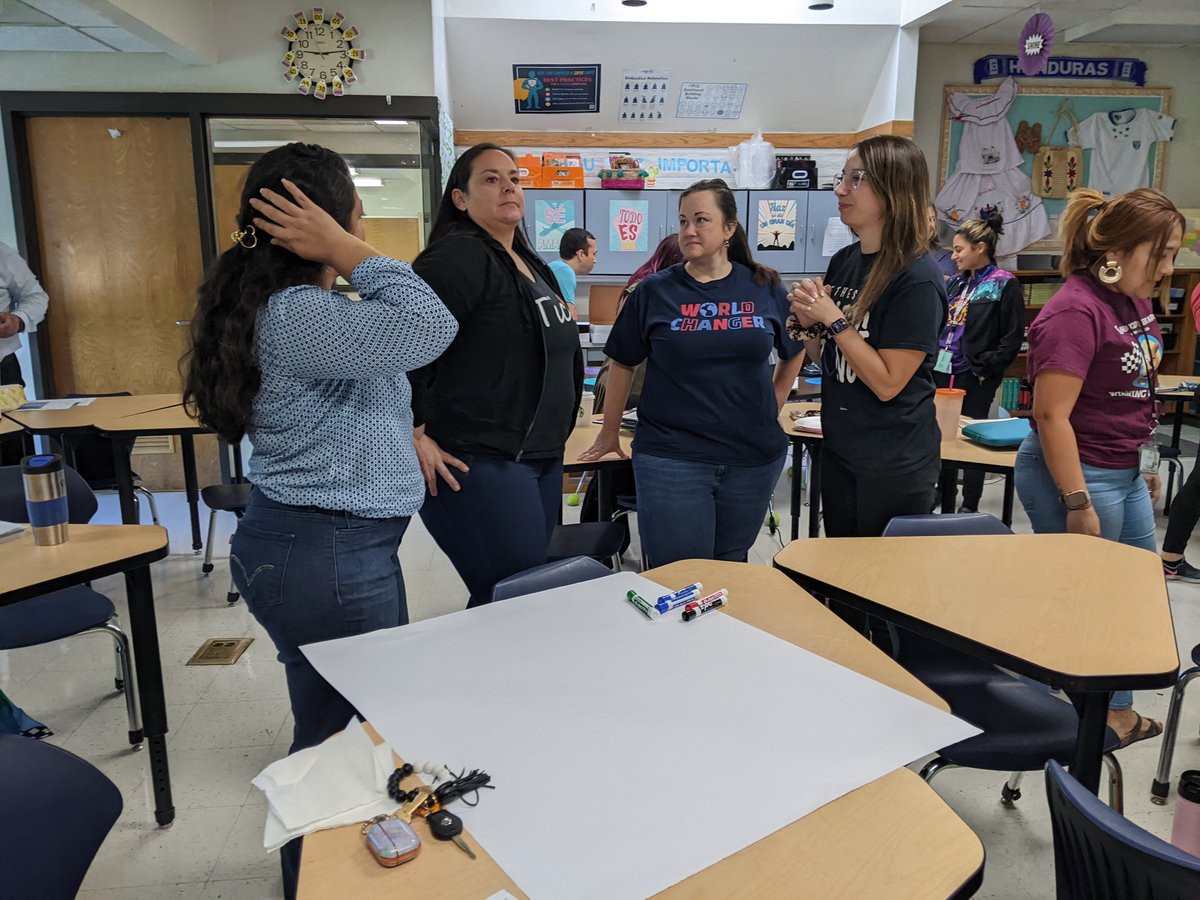 Dual Immersion Teachers from #LakewoodElementary, #BethesdaElementary, and #SouthwestElementary work together to learn our Dual Immersion pillars and principles! #weareDPS #somosDPS
