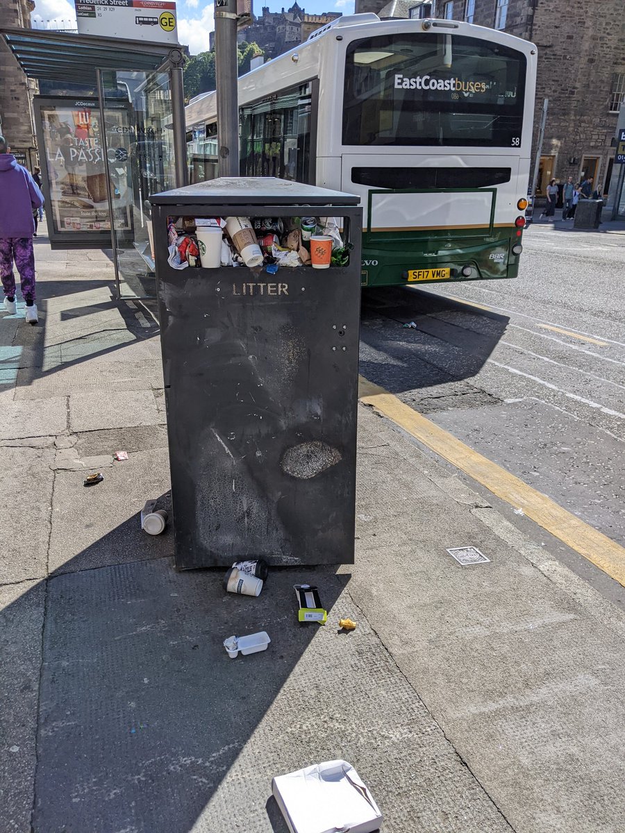 jeni_armstrong's tweet photo. Edinburgh is overflowing in rubbish. Refuse collectors deserve fair wages, I support the strike. My unpopular opinion is that maybe we humans should take more personal responsibility? Most city centre rubbish I saw today was SINGLE USE food&amp;drink containers- this is avoidable... https://t.co/PXE8mpsQRo