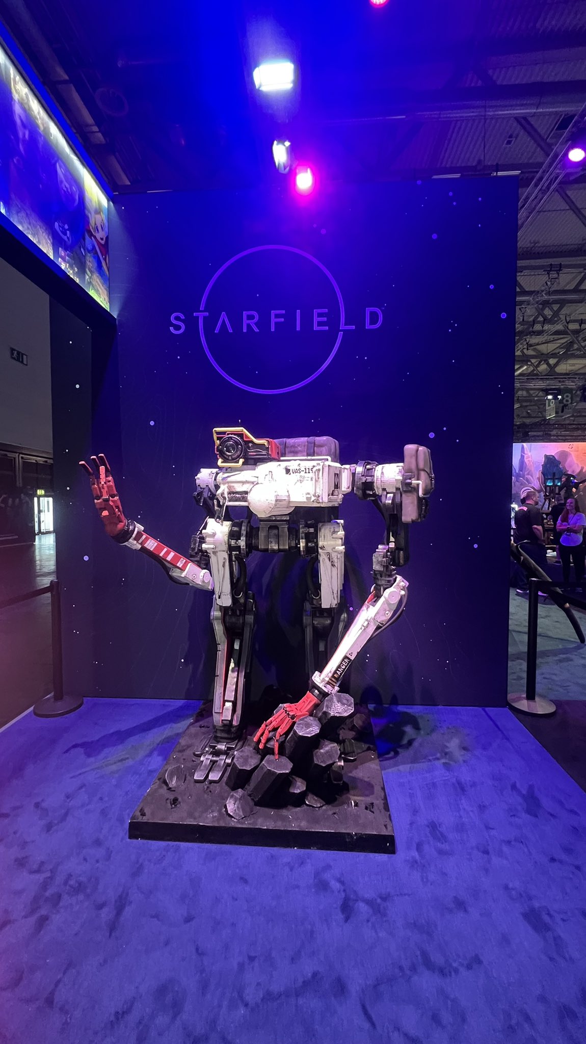 aaron-greenberg-gamescom-on-twitter-so-great-to-be-back-gamescom