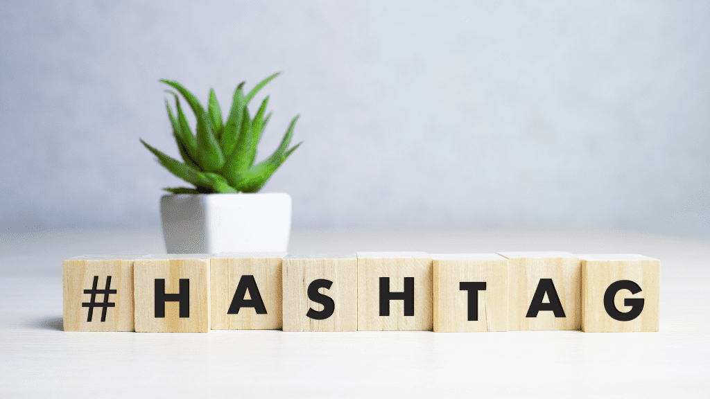 PerfilDigital's tweet photo. Hoy se celebra el #HashtagDay  

Estos son algunos de los más utilizados según datos de @HootsuiteES #DíaInternacionaldelHashtag 

TOP 10:

1) #Love 
2) #Instagood 
3) #Fashion
4) #Photooftheday
5) #Art
6) #Photography
7) #Instagram
8) #Beautiful
9) #Nature
10) #Picoftheday https://t.co/a802xuunOH