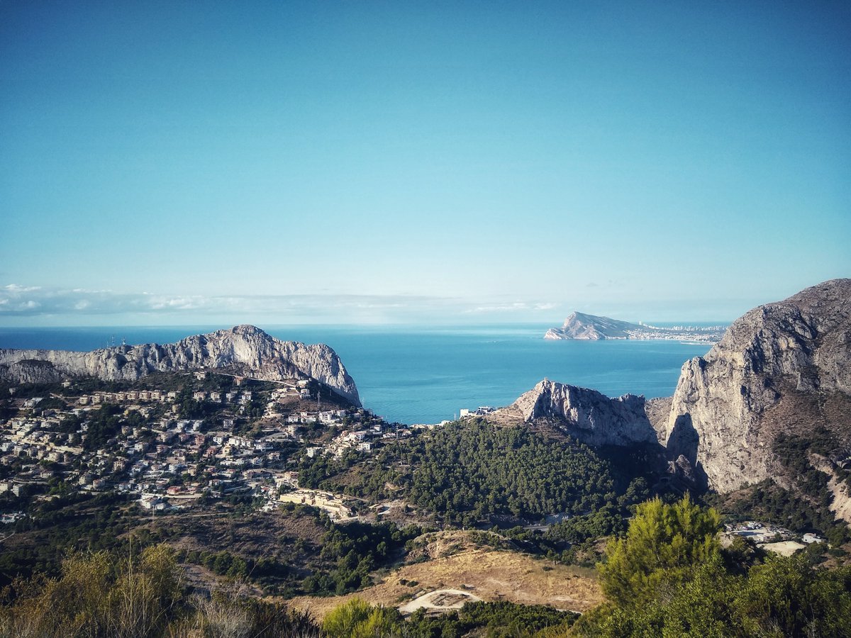 Joserra_Hervas's tweet photo. Tras un largo parón de escapadas en bici, que no de bajarse de ella, regreso a conocer mundo sobre las dos ruedas #DwarfCu #Benissa #ASÓMATEACALPE #Molad'Oltà https://t.co/pfXORuQIPr