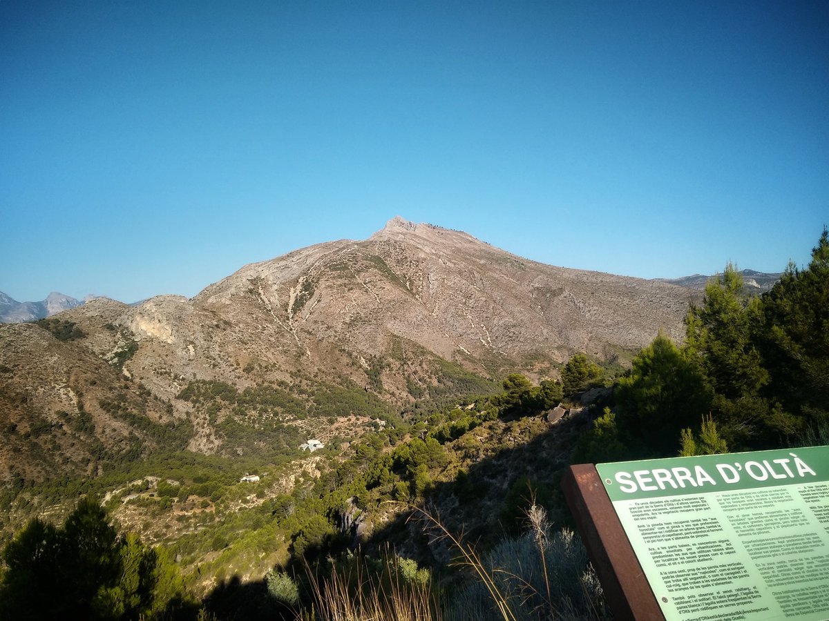 Joserra_Hervas's tweet photo. Tras un largo parón de escapadas en bici, que no de bajarse de ella, regreso a conocer mundo sobre las dos ruedas #DwarfCu #Benissa #ASÓMATEACALPE #Molad'Oltà https://t.co/pfXORuQIPr