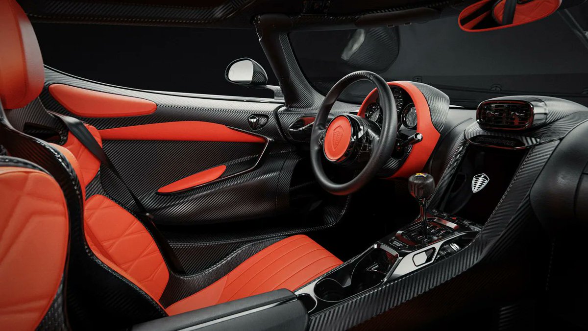 crankandpiston's tweet photo. #Koenigsegg #CC850 celebrates 20 years of the CC8S
https://t.co/DP8Gfx9ELh https://t.co/EVea5LTfzq