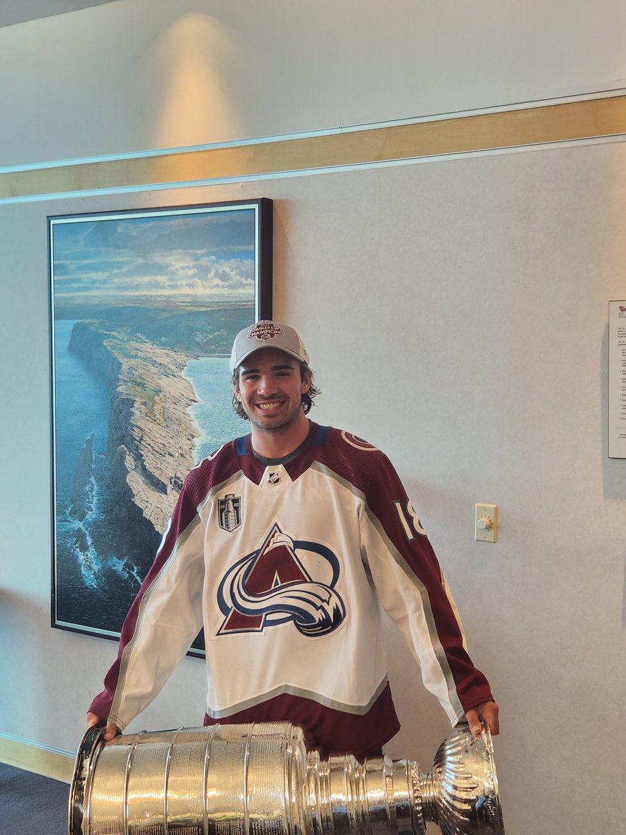 MikeBolt4's tweet photo. Flew into St.johns NFL to do Alex Newhook's #StanleyCup day. We met him in boardroom at airport. The cool thing about this photo is the painting in background is my Dads #ronbolt a great Canadian Artist https://t.co/Ys1b62PtVt