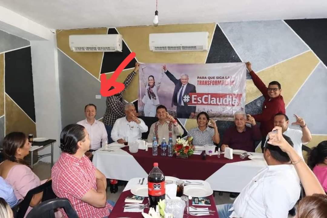 Jesus_ManuelT's tweet photo. #RuedanCabezas Por traidores y mostrar su respaldo a @Claudiashein, el gober interino de #Tabasco, @cmmerino anunció la baja de @SheilaCadena como titular de la Sedener y a @Francis32673384 de la #CERTT.

Ambos funcionarios dieron la espalda a @adan_augusto https://t.co/RM5hcziSNt