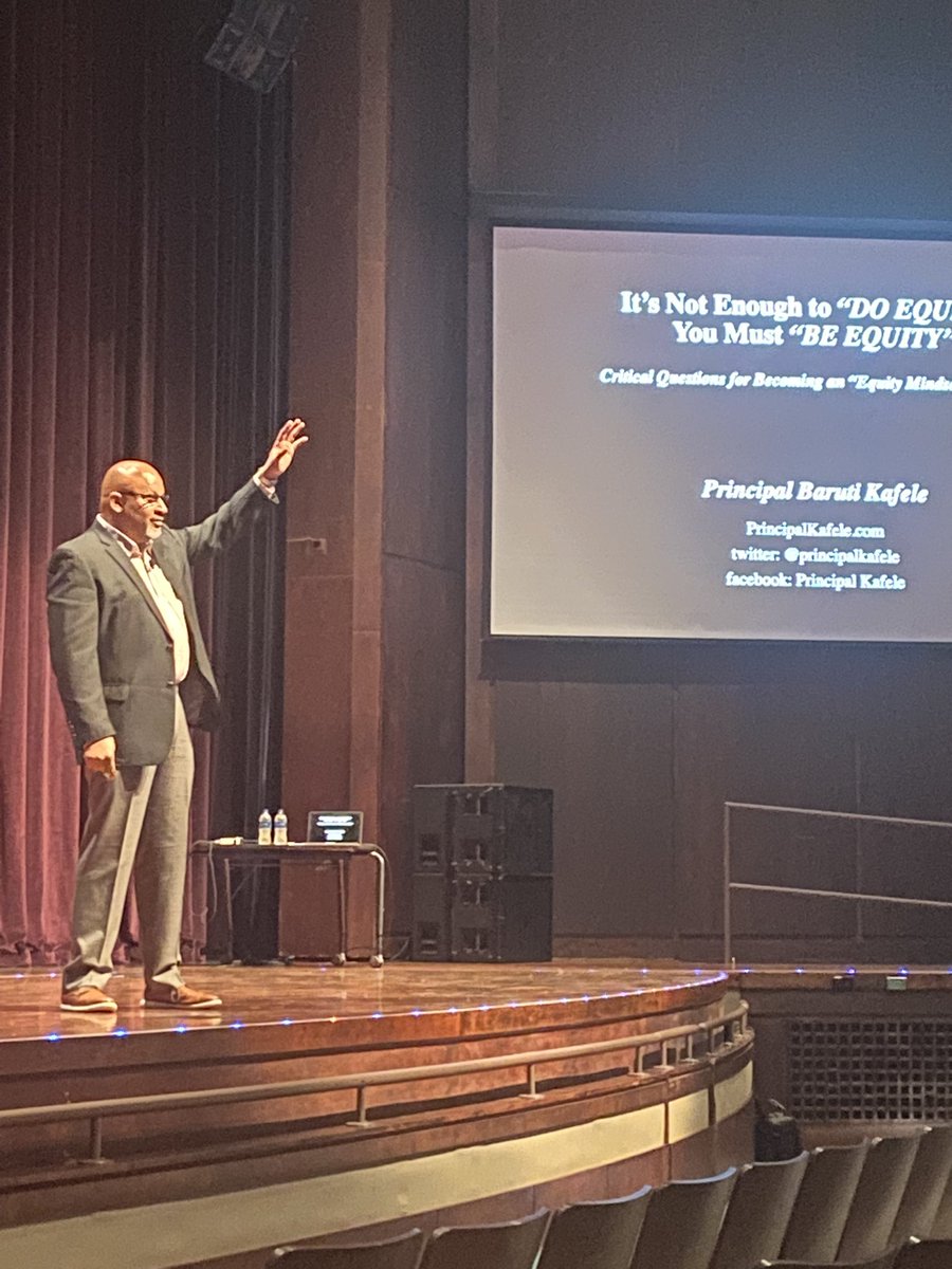 kristenbawks's tweet photo. Learning and growing with @PrincipalKafele alongside many of our @sjschools educators https://t.co/acAU1Wnj6D