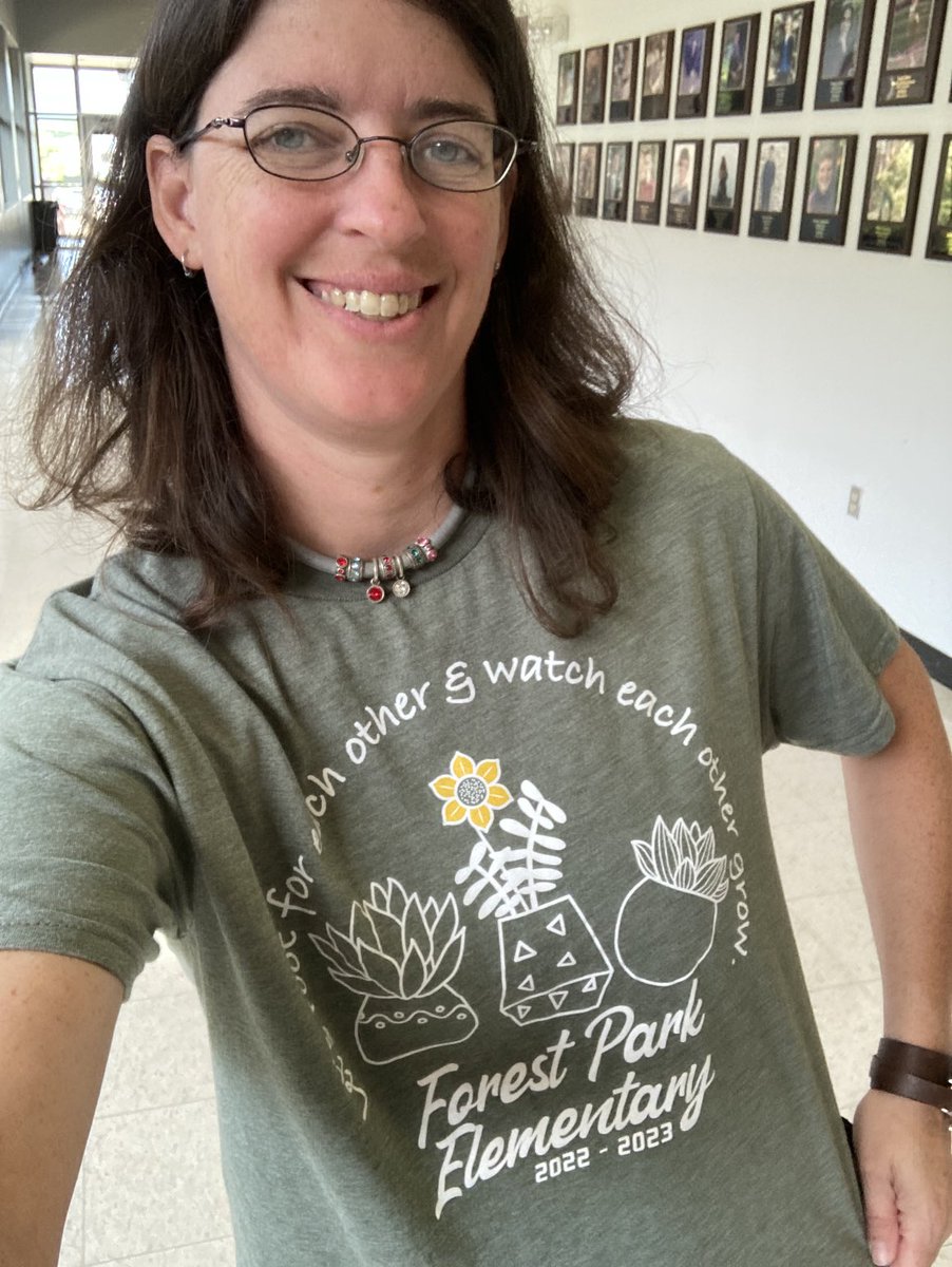 tya_heller's tweet photo. Wearing my awesome new ⁦@ZumForestPark⁩ shirt on day 2! https://t.co/Mk27iFWt3Y