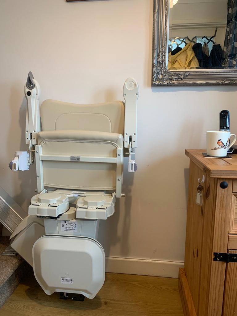 Have a peek at this recent fitting for a <a href="/HandicareGlobal/">Handicare Accessibility</a> 1100 Stairlift fit recently by our engineering experts 🤩

The 1100 is a top quality, affordable lift! Did we mention that it has extremely comfortable and supportive seating? 😍 

Enquiries: 01733857421 ☎️
