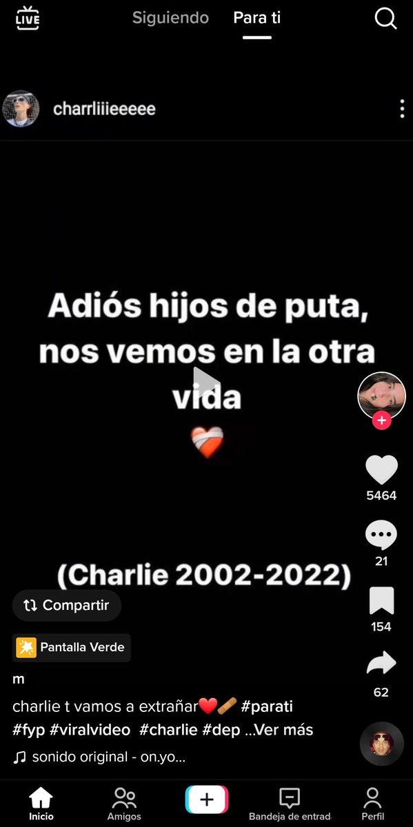De cada diez videos que me salen en "para ti" nueve son de charlie😭🤍🤍🤍🤍