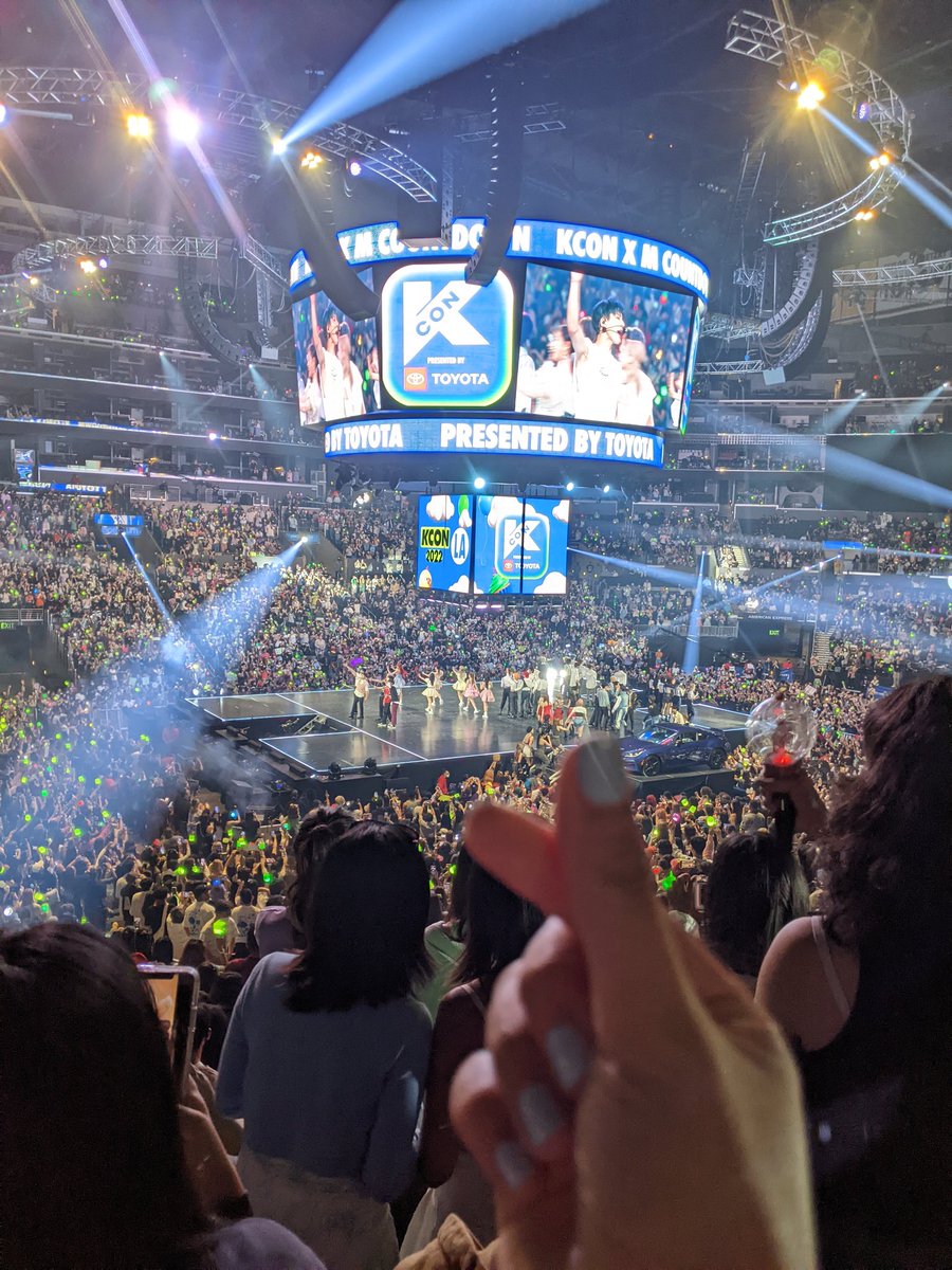 SandyCrossinOvr's tweet photo. #KCON2022LA #KCON2022 https://t.co/r20zagUkKY