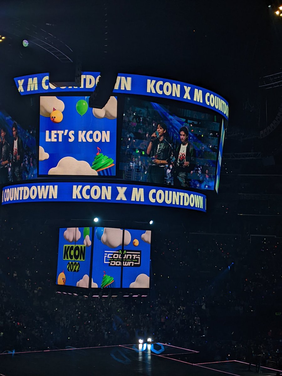 SandyCrossinOvr's tweet photo. #KCON2022LA #KCON2022 https://t.co/r20zagUkKY