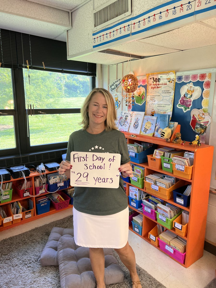 MaryMarypalumbo's tweet photo. My Turn!! First day of year 29!! ๐ #firstdayflyers #crestwoodflyers https://t.co/EdW7VOGrH0