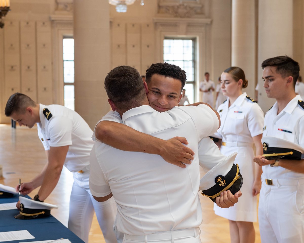 U.S. Naval Academy on Twitter "The ClassOf2024 has signed their “2