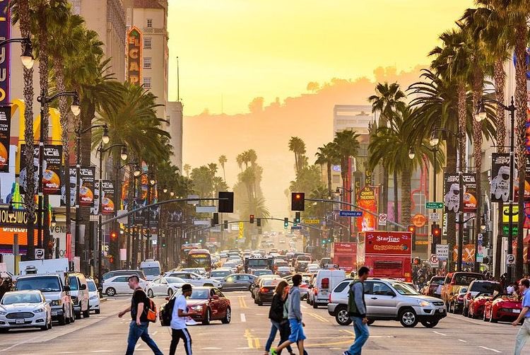 uberdiscount30's tweet photo. 🟡Hi LA: We book Uber/Lyft rides for you at 30% off anywhere, anytime. 1) Just DM us &amp; we’ll book your ride in 5mins 2) We send you the Uber/Lyft tracking link 3) Pay AFTER sitting in your Uber/Lyft cab.

#uber #lyft #ubereats #uberdiscount #lyftdiscount #la #LosAngeles #LasVegas https://t.co/q92hknC9A6